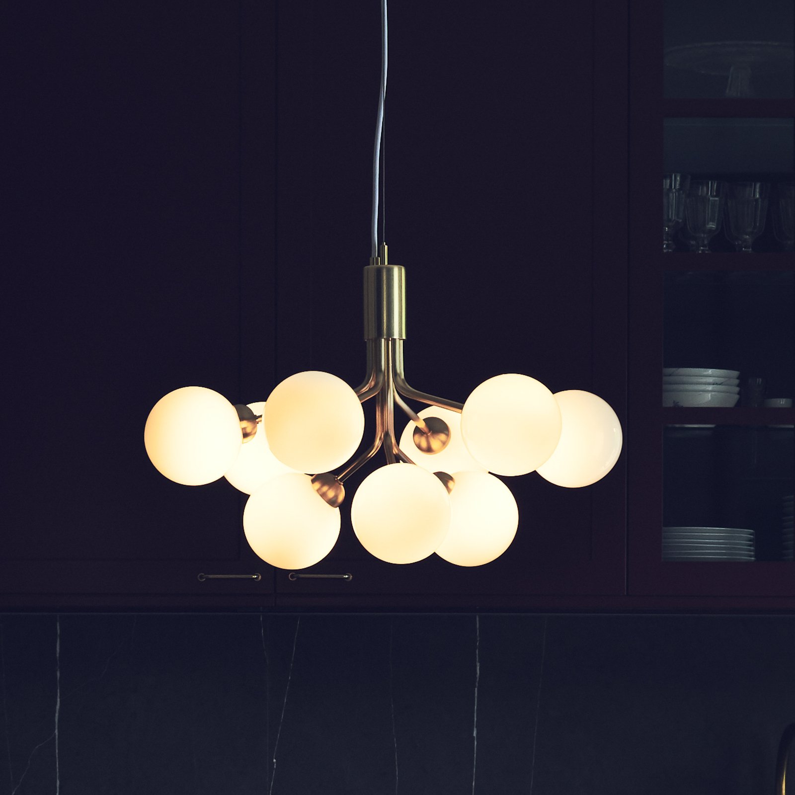 Apiales 9 Kronleuchter Brushed Brass/Opal White - Nuura