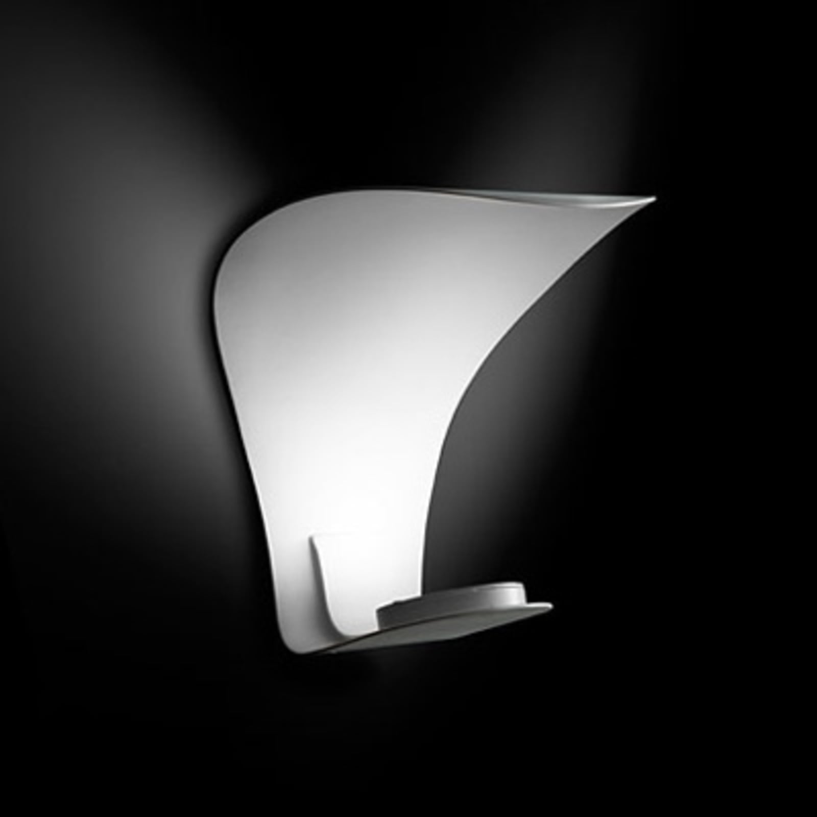 Oluce Designer LED wall light Voilà with indirect, for Living / Dining Room, metal, 13 W, energy efficiency: A+, W: 22 cm, H: 22 cm