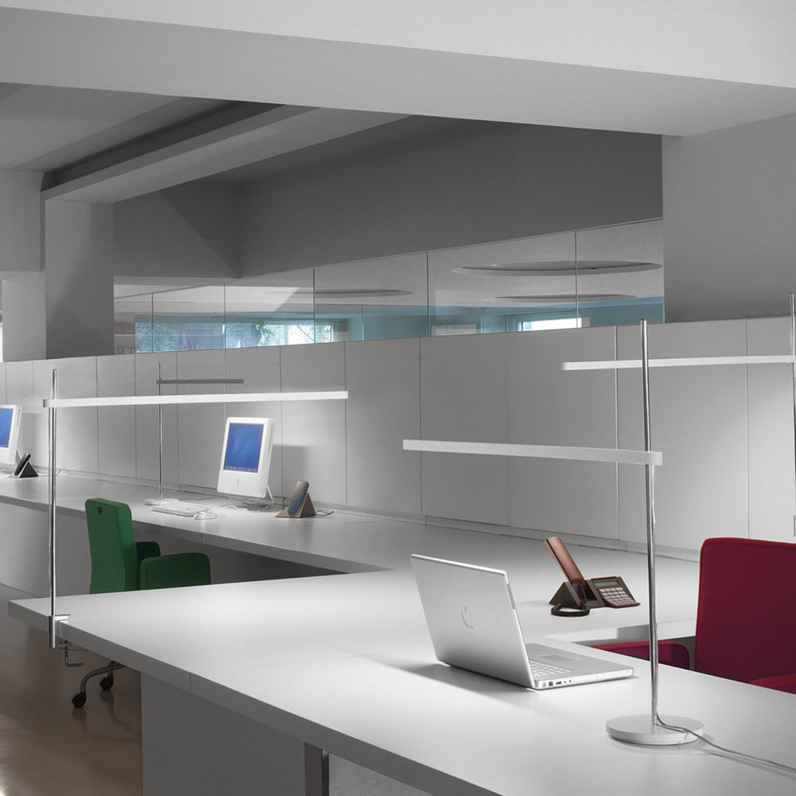 Talak Professional LED-Tischleuchte weiß - Artemide
