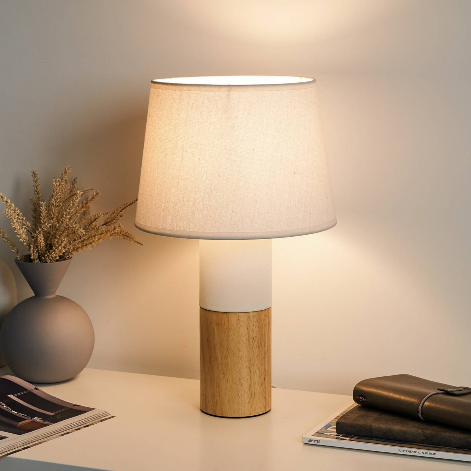 E-shop Pauleen Woody Elegance stolová lampa, drevo/textil