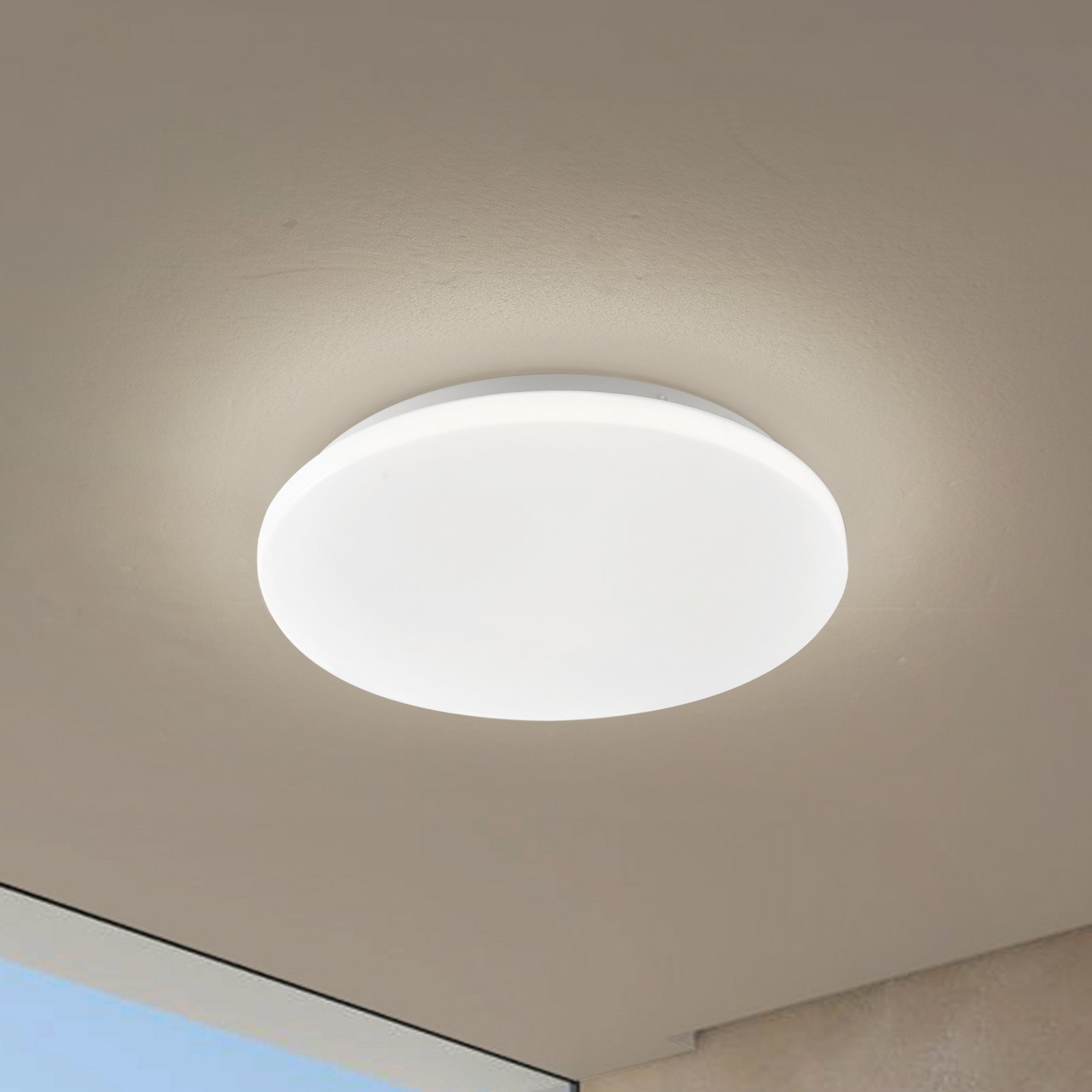 Lindby LED āra griestu gaisma Kirkola, 3000 K, Ø 34 cm, balta