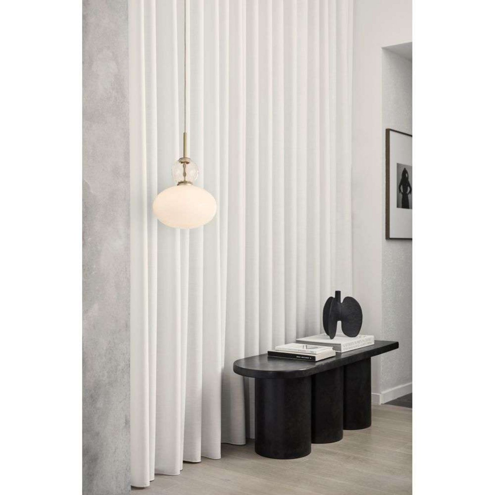 Nuura Pendelleuchte Rizzatto 32, Ø 30 cm, silberfarben/opal