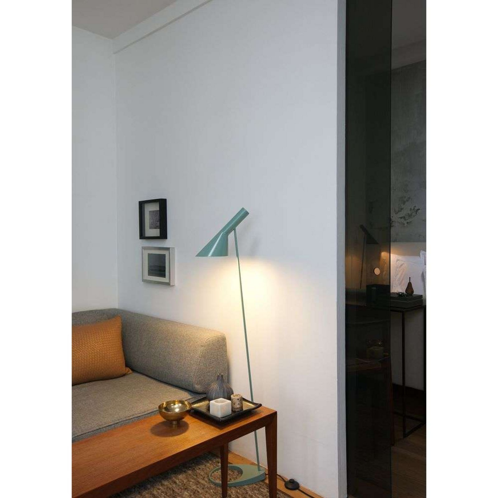 Louis Poulsen AJ - Φωτιστικό δαπέδου, πετρέλαιο