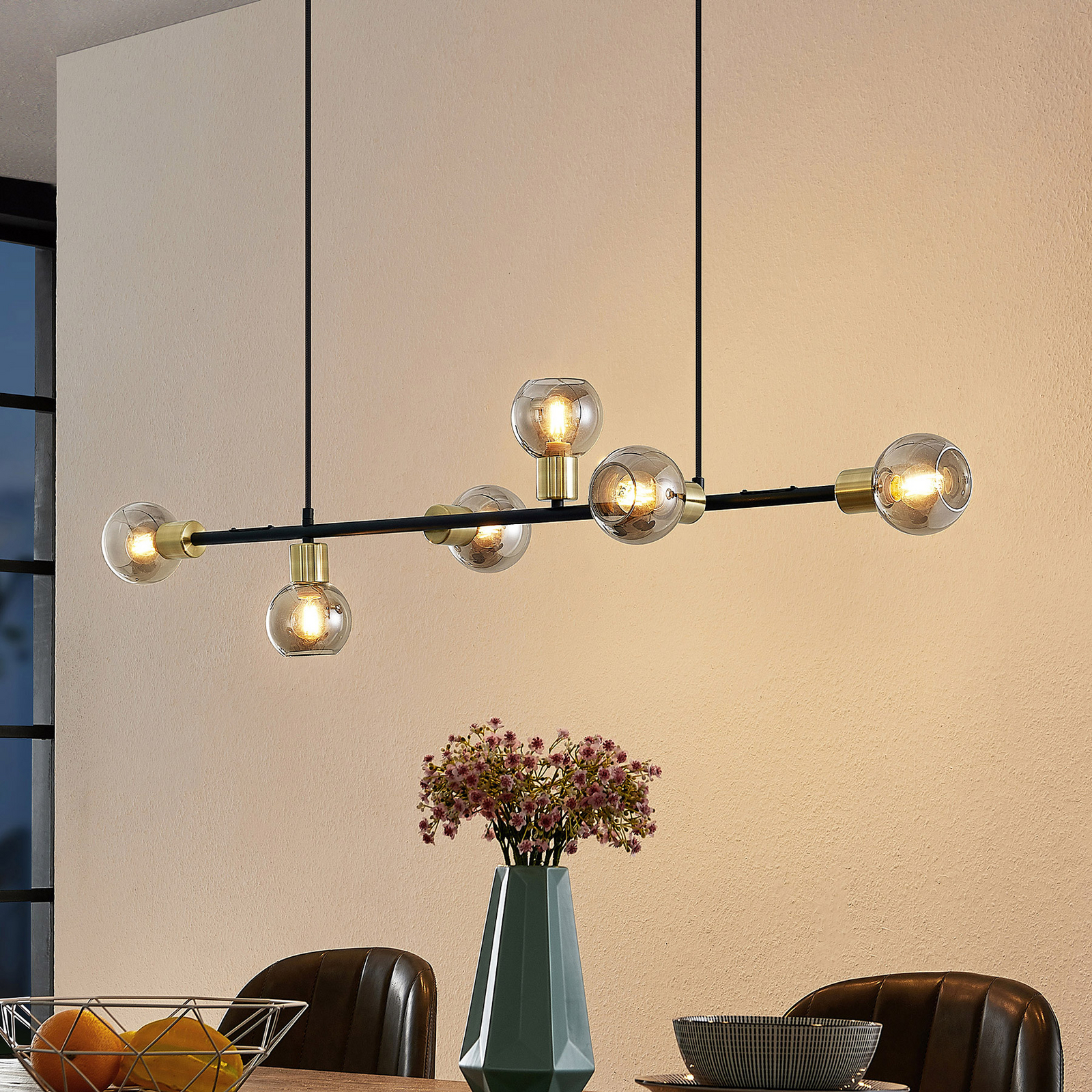 Lindby Biscala LED hanglamp zwart/mess./rook