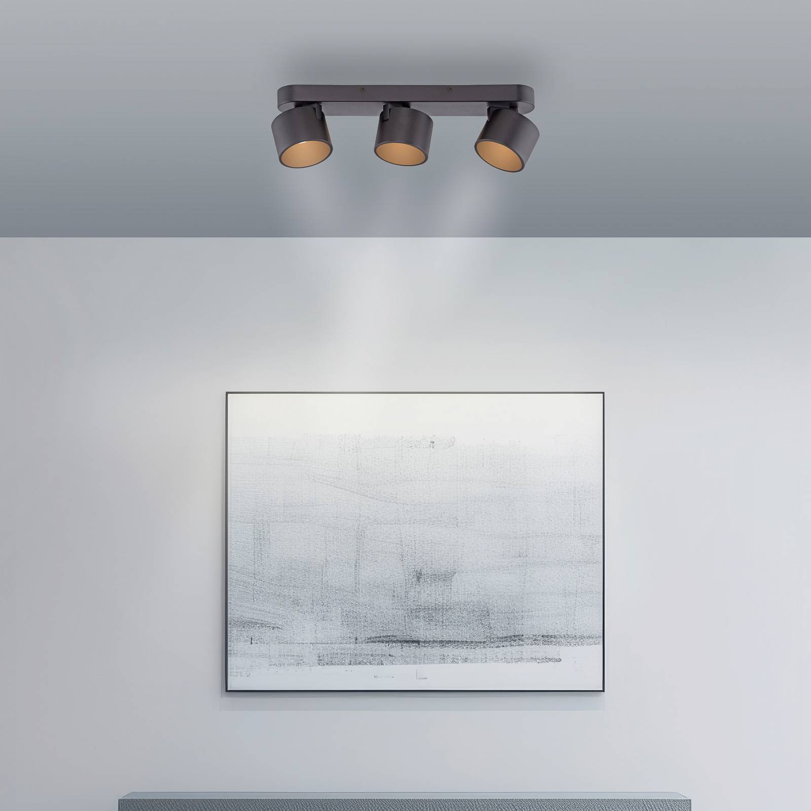 PURE reflektor sufitowy LED Cup, czarny, długość 56 cm, metal 3-punktowa