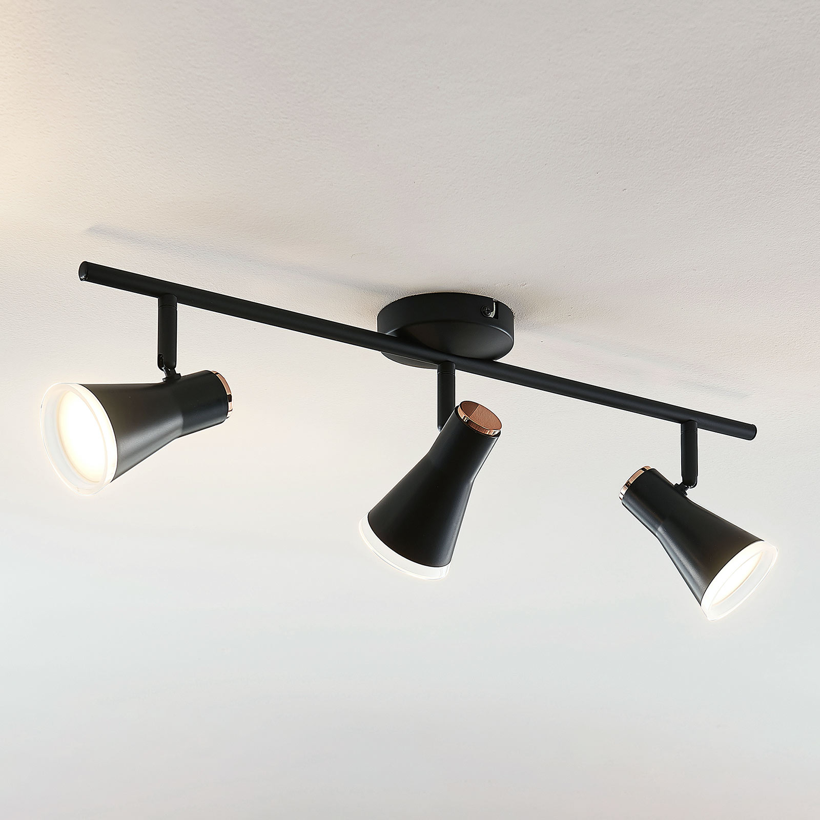 Michiko LED-Deckenstrahler, schwarz, 3-fl.