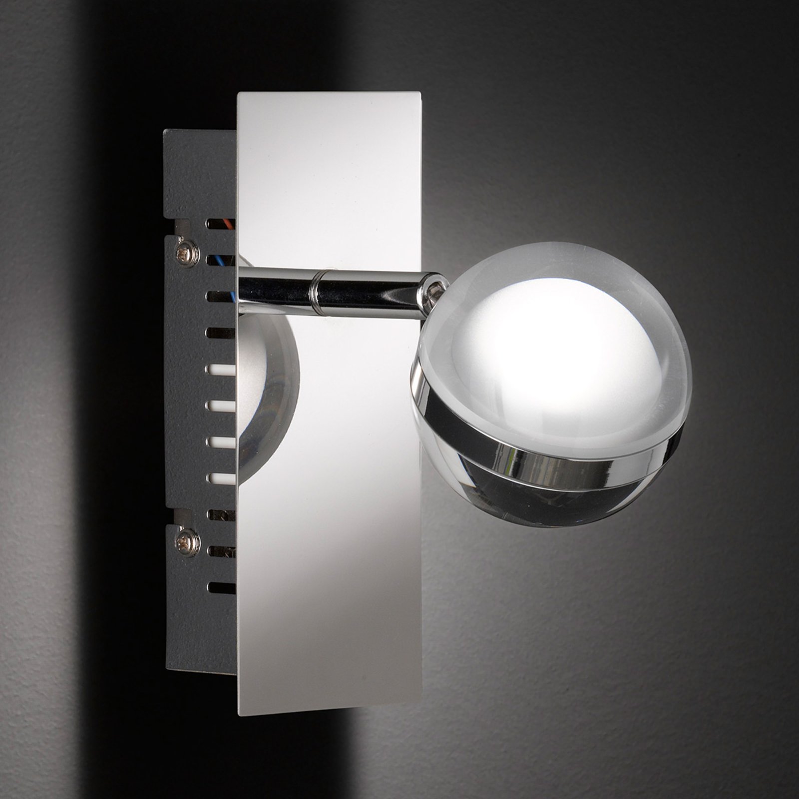 Wofi Fulton modern LED spotlight, for Living / Dining Room, Metal, 6 W, energy efficiency: A+, W: 7 cm, H: 16.2 cm