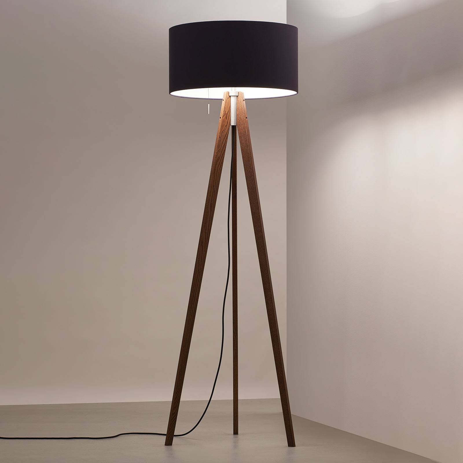 LED-gulvlampe Viva Free Wood 930 ask svart