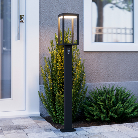 Lucande Qimka LED-Solar-Wegeleuchte mit Sensor