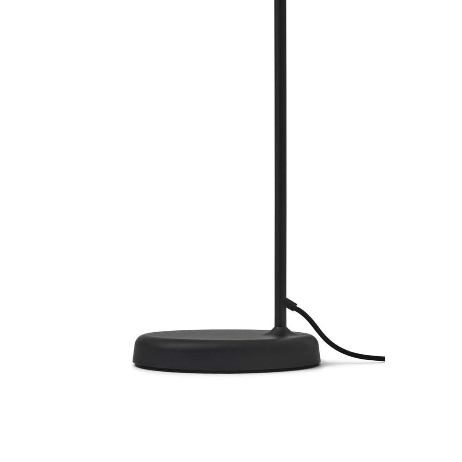 NEW WORKS Gulvlampe Material Gulvlampe, brun/svart