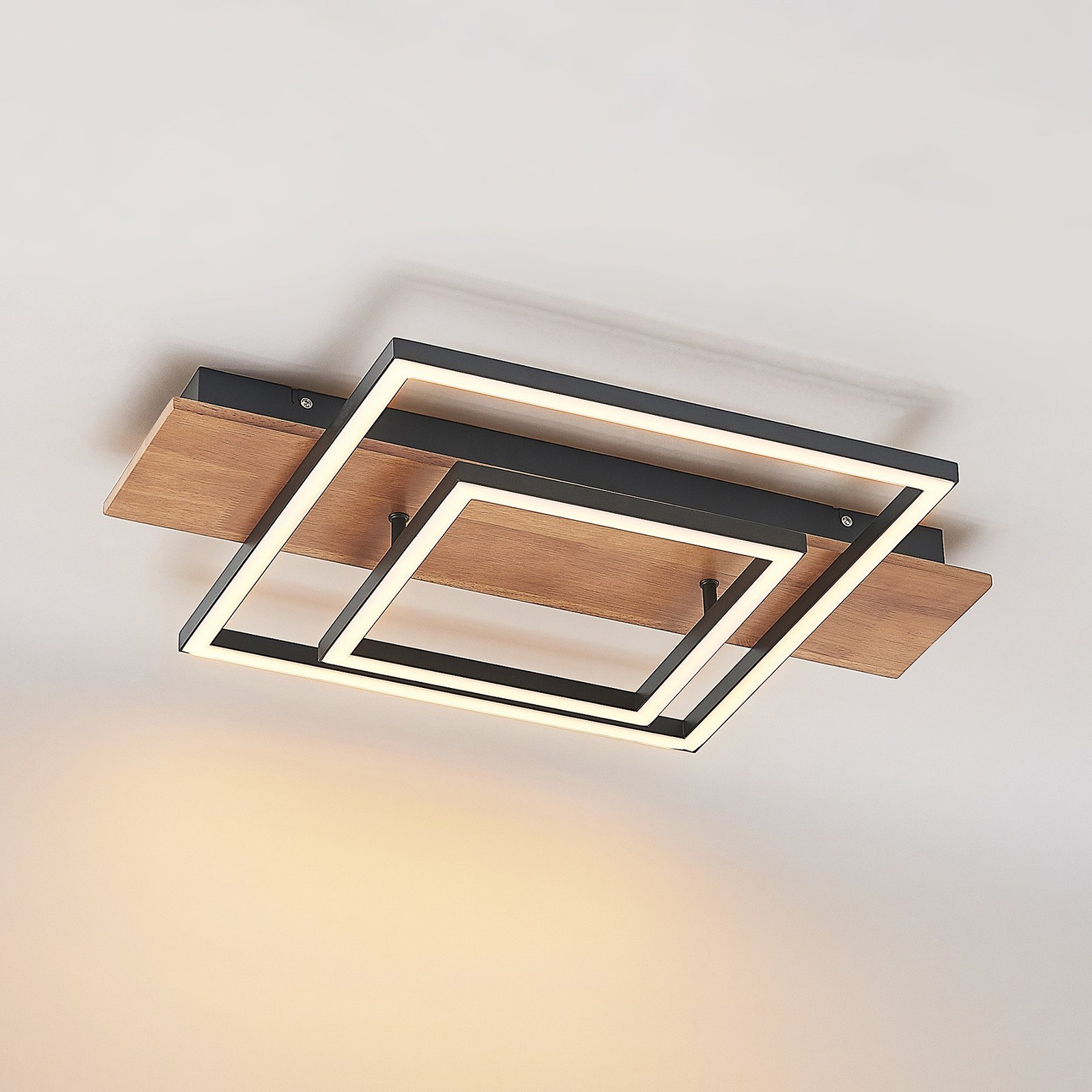 Lucande Chariska LED-Deckenlampe Holz schwarz 60cm