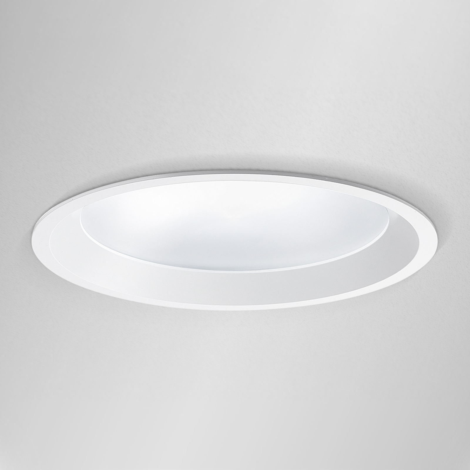 Strato 190 innfelt LED-taklampe – diameter 19 cm