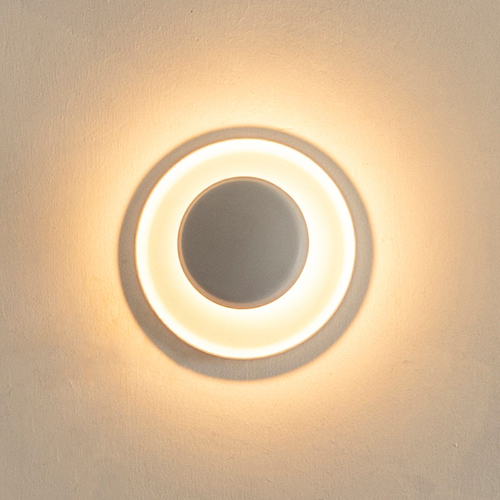 Verbinding Kwijting Kracht Vibia Top LED wandlamp Ø 17 cm van metaal | Lampen24.be