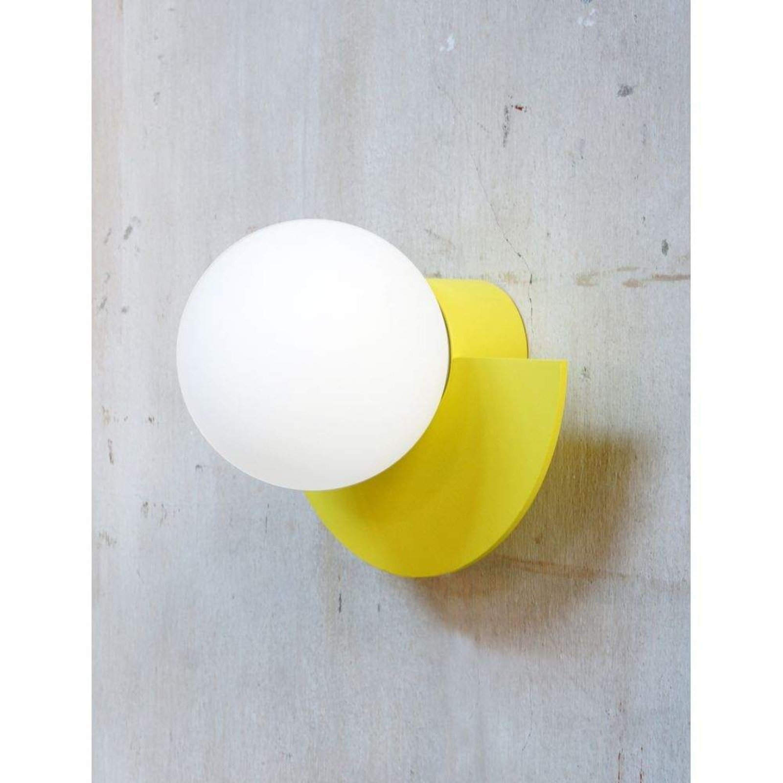 Candy Big Circle 180 L Aplique de Pared Sunshine Yellow - Swedish Ninja