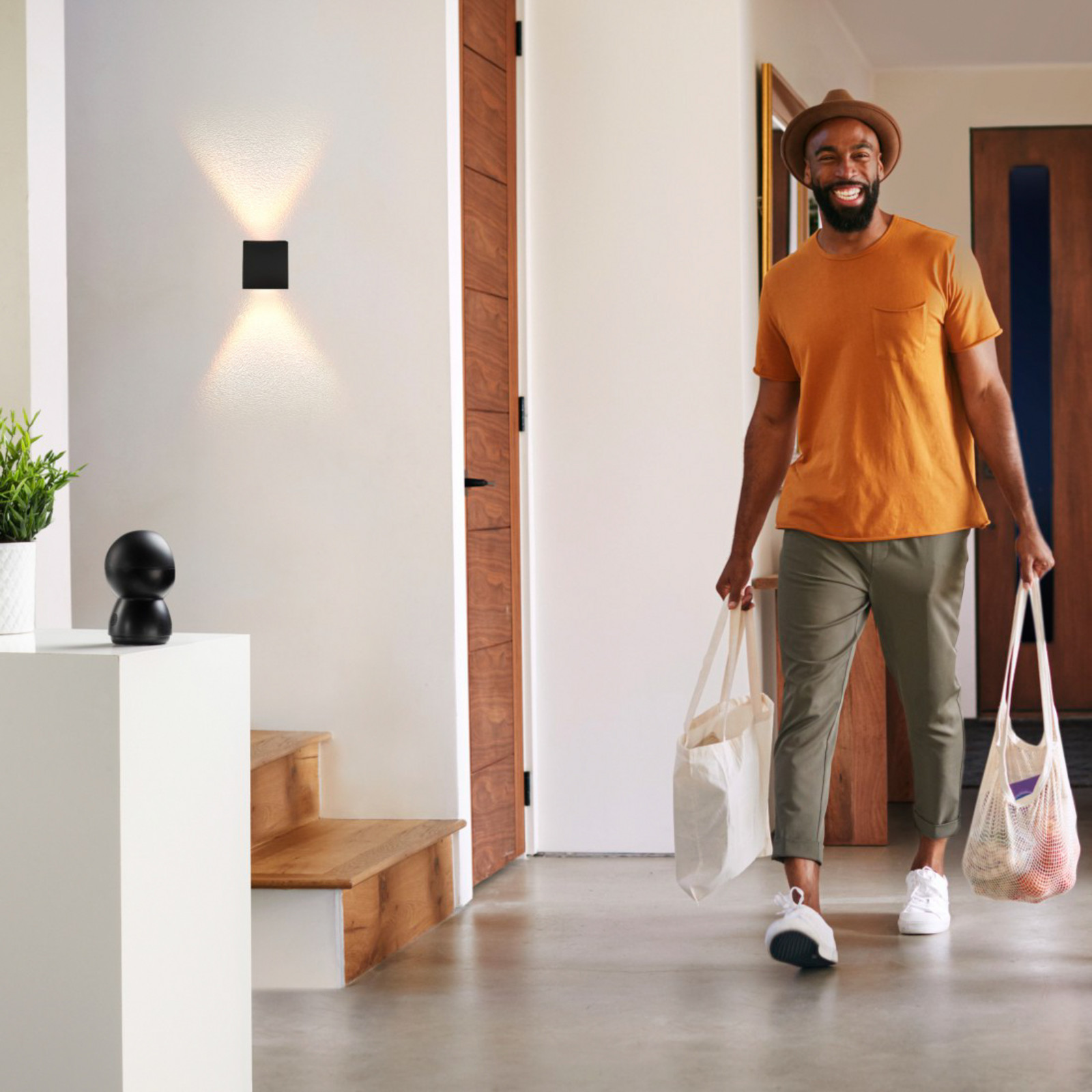 Cameră de interior Hama WLAN inteligentă senzor audio cu 2 căi mobilă - negru - Plastic