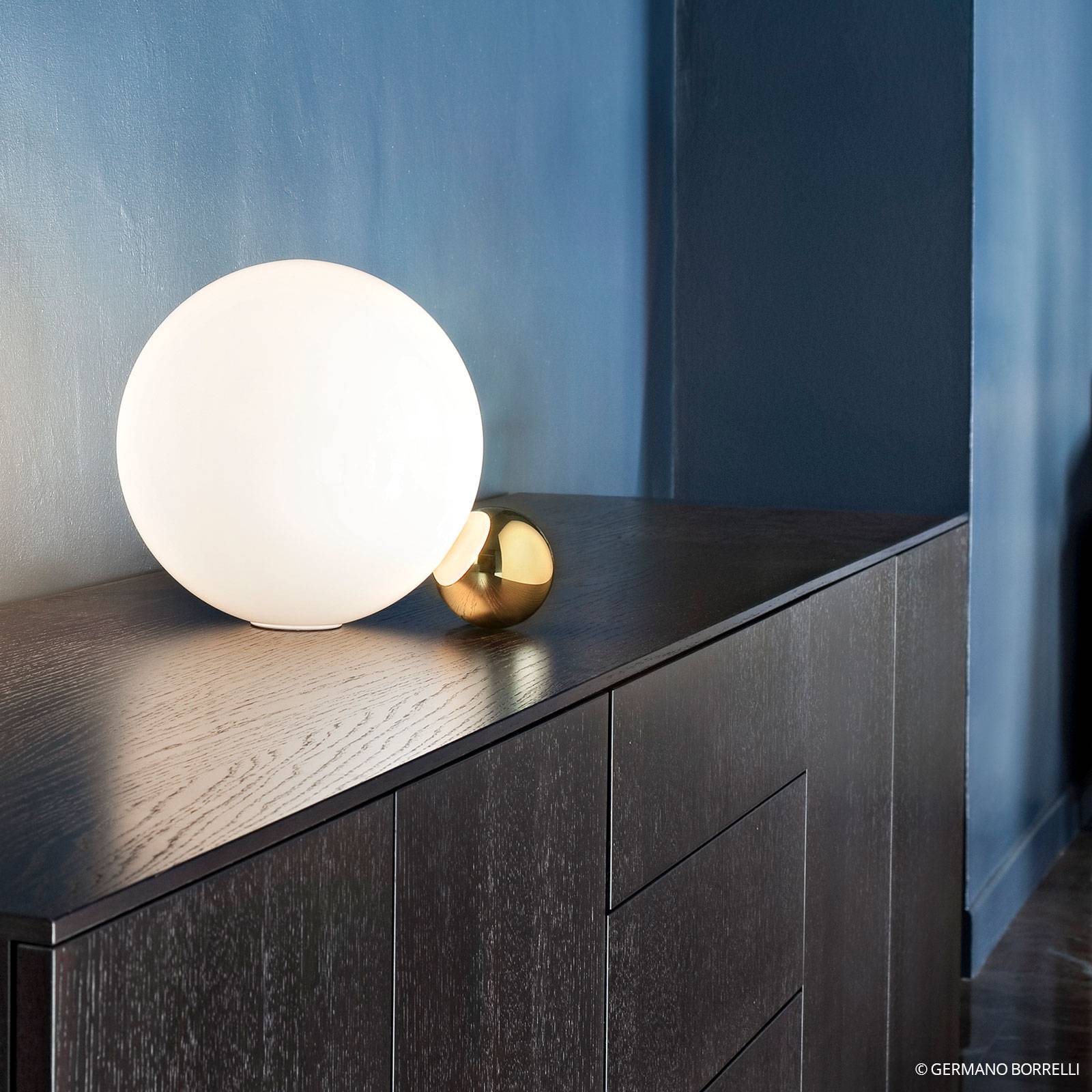 FLOS Copycat - lampa stołowa LED, złota