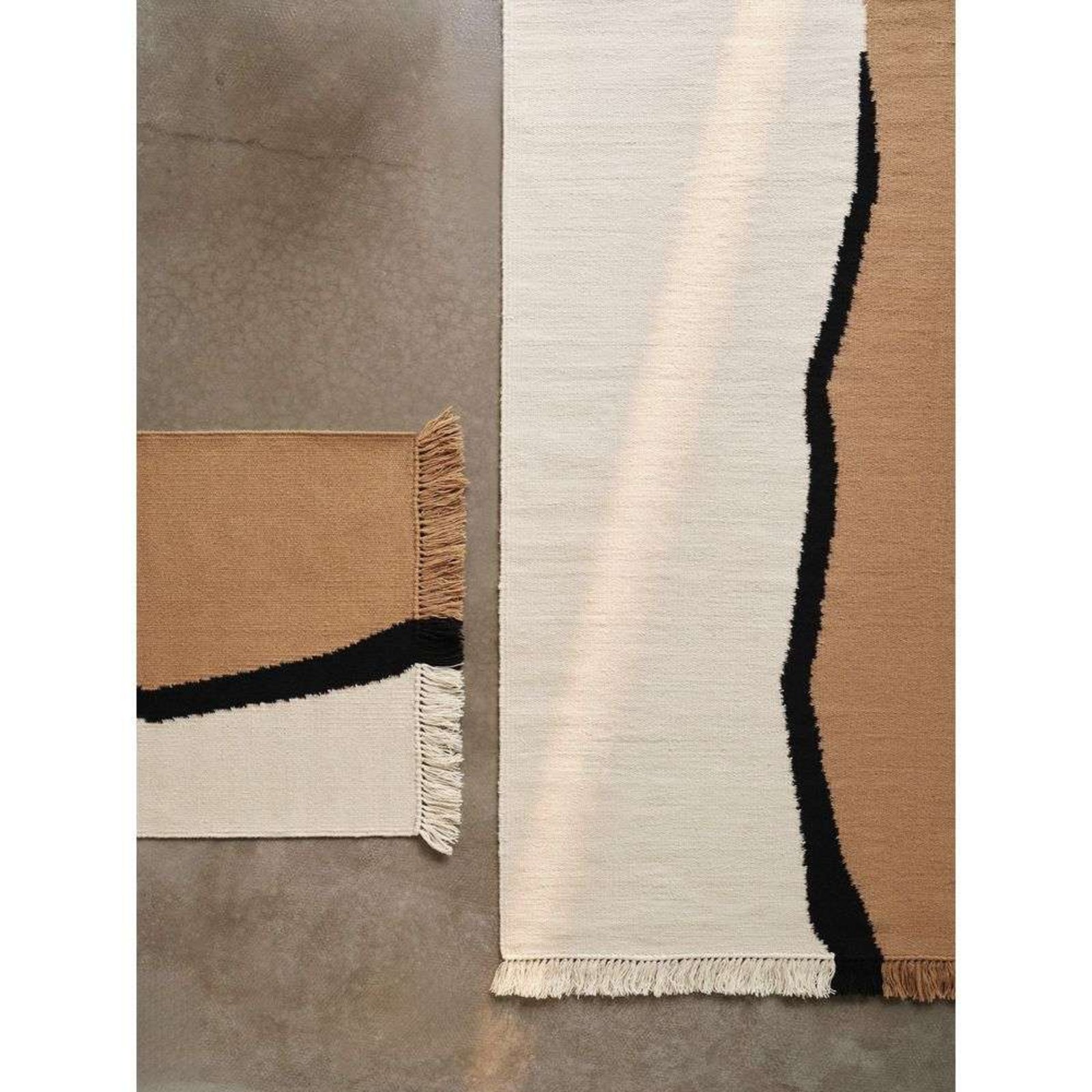 Soil Kelim Rug 170x240 Dark Nisip/Off-White - Ferm Living