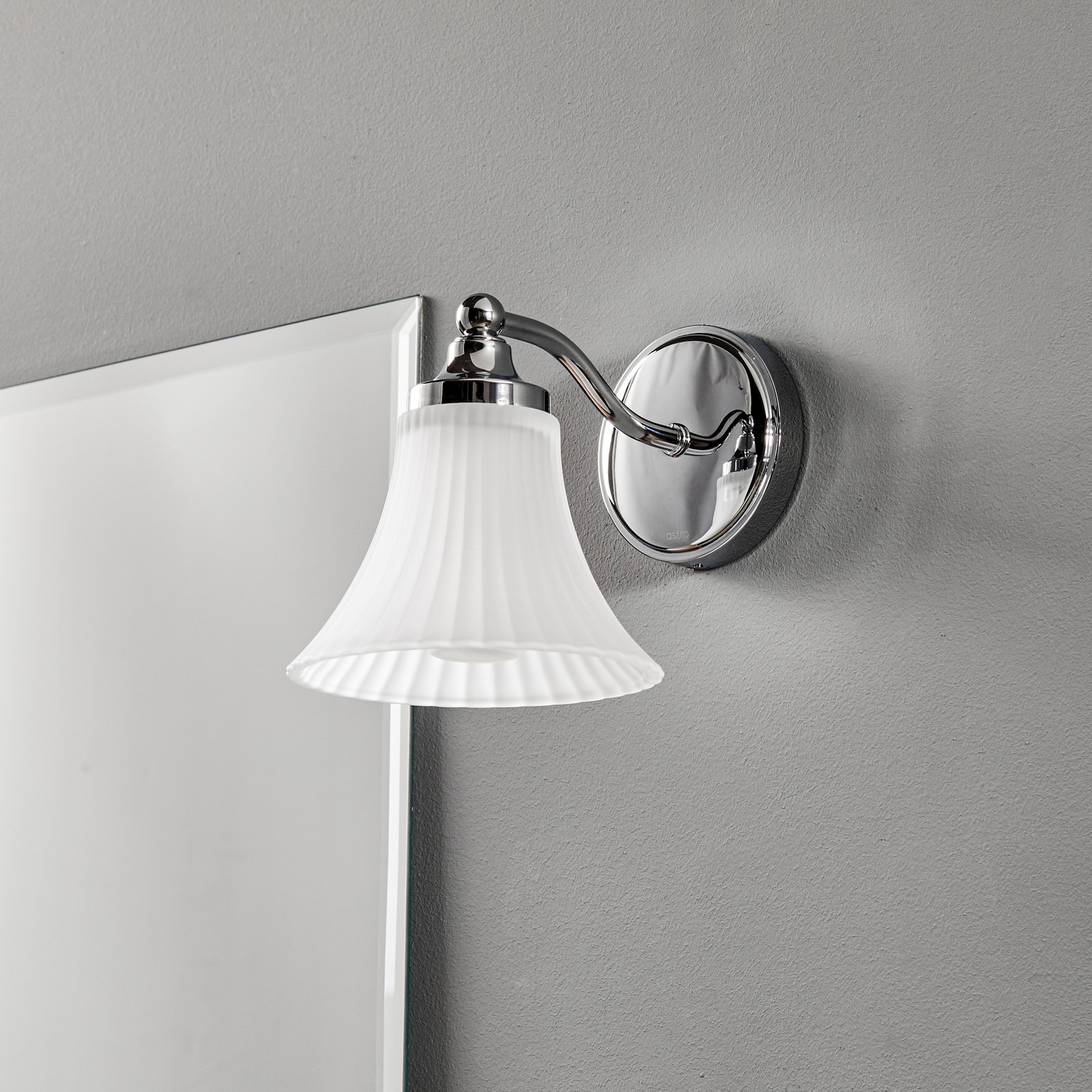 Astro Nena applique salle de bain abat-jour verre