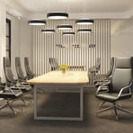 Závěsné svítidlo Arcchio LED Vanida, černé, Ø 40 cm, nahoru/dolů