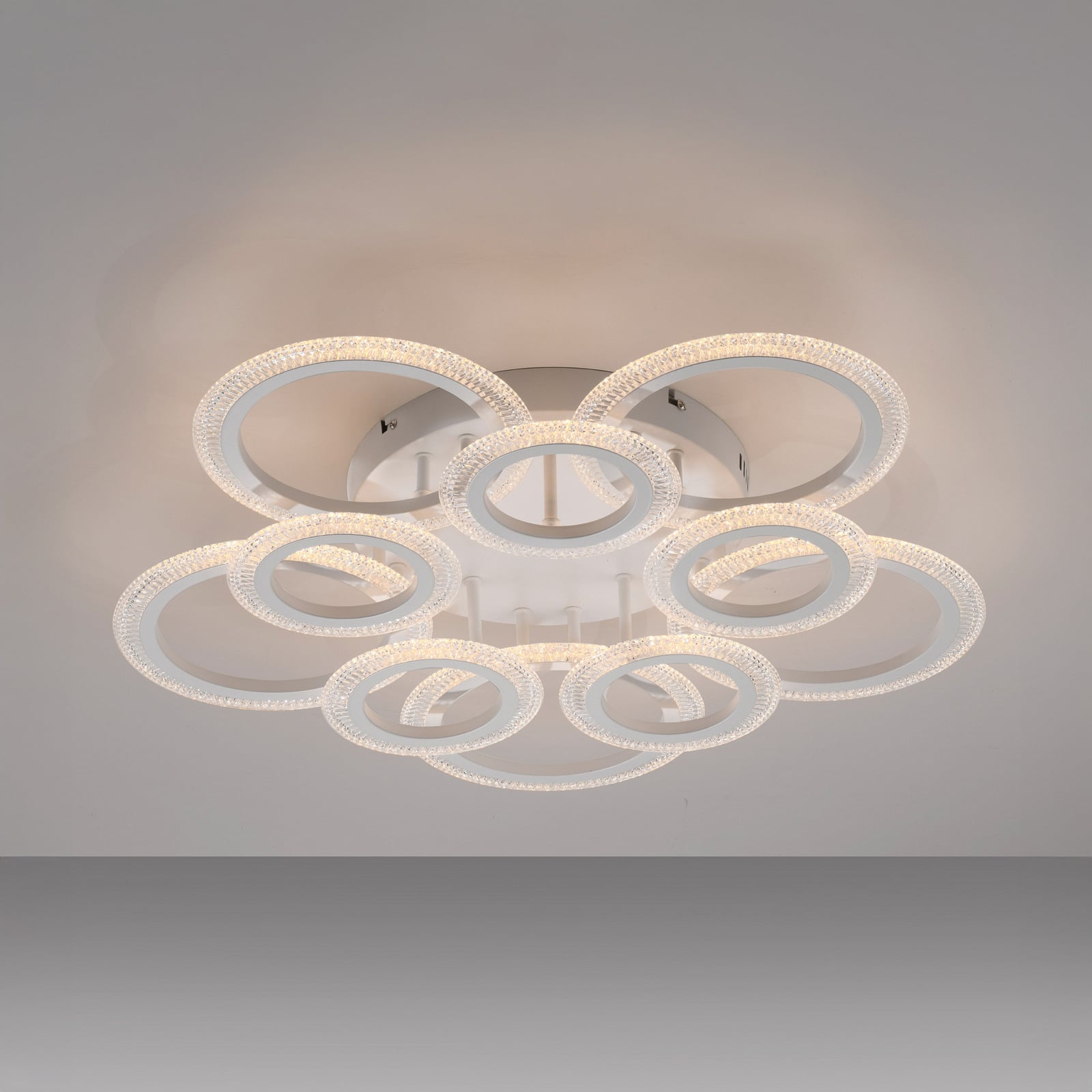 Crystallo LED ceiling light, round, white, iron, 3,000 K