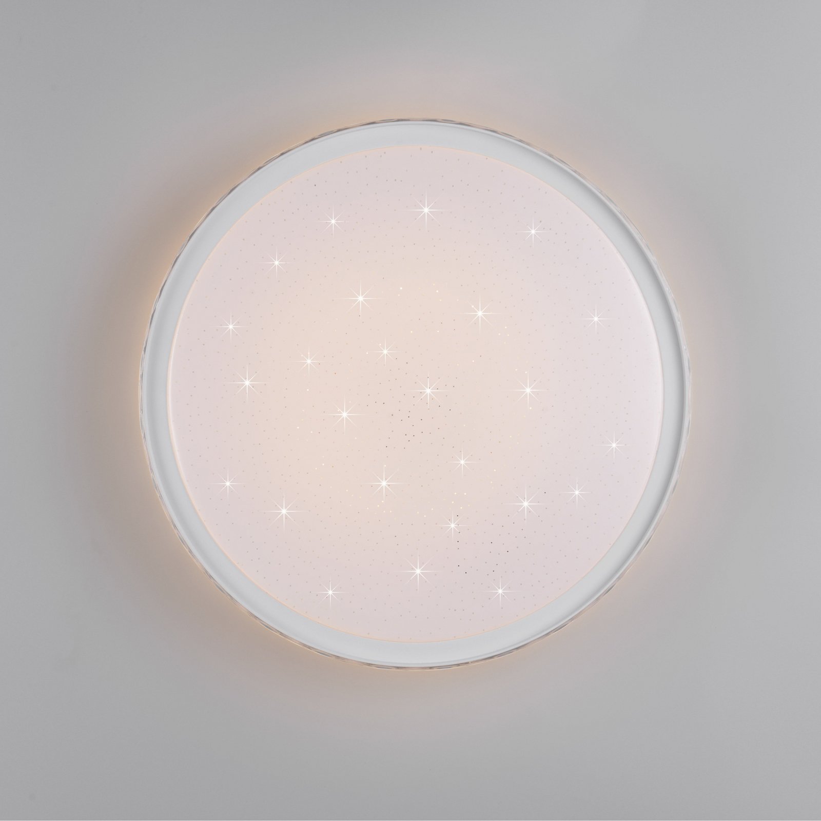 Varda LED ceiling light, white, Ø 39 cm, remote control
