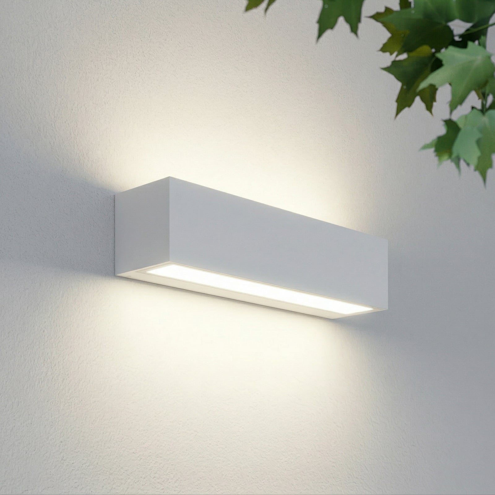 Lampa de perete pentru exterior Lengo cu LED, 25 cm, albă, lumină orientată în