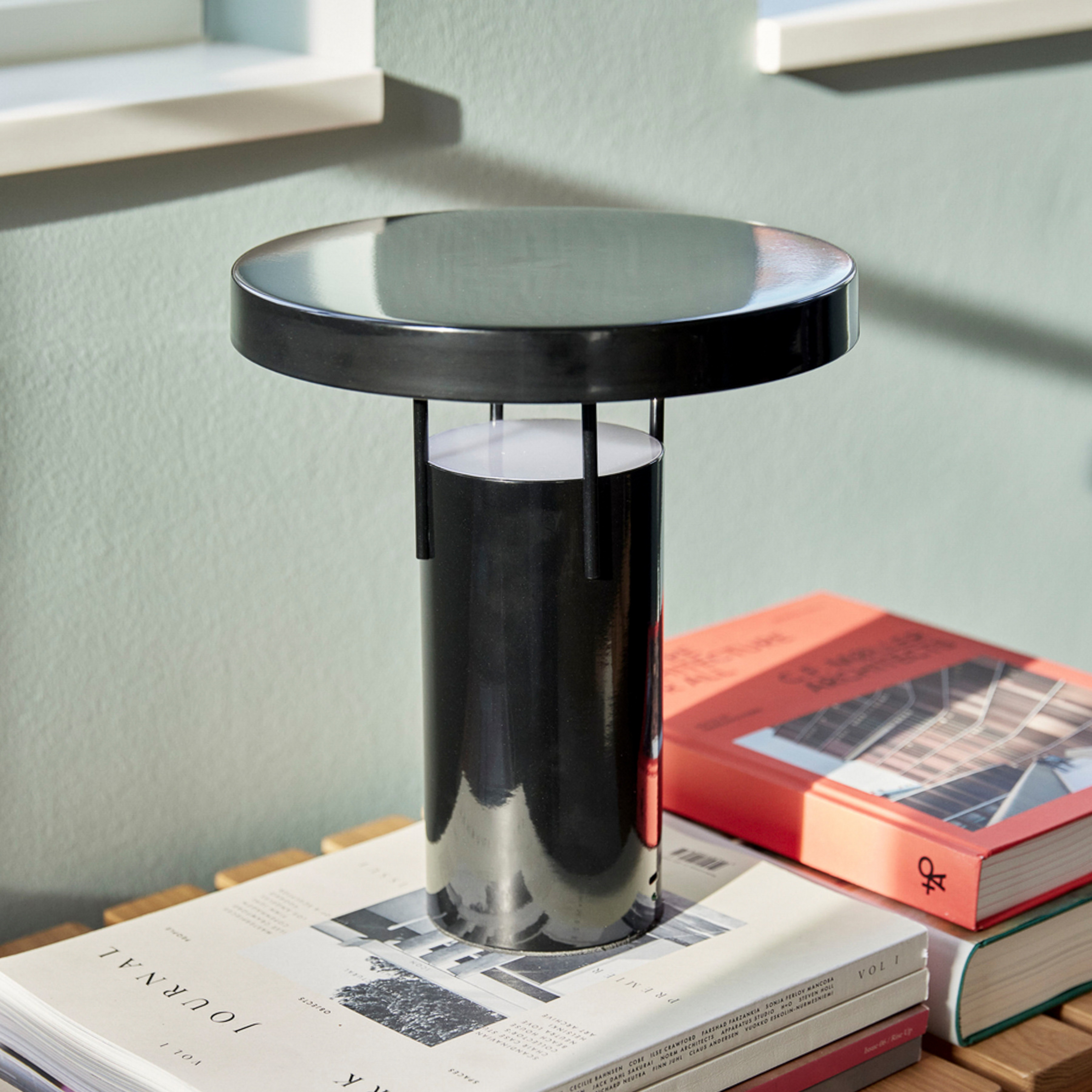HÜBSCH LED-Akku-Tischleuchte BringMe, schwarz, Stahl, Dimmer