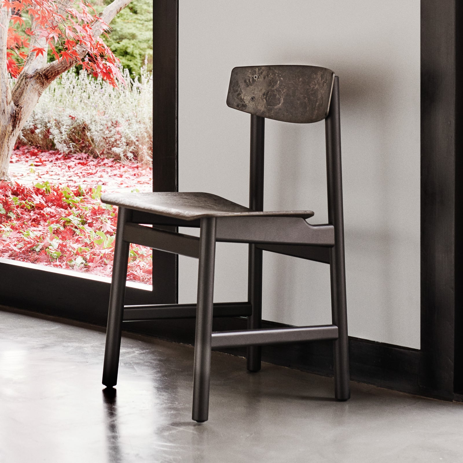Chaise Conscious 3162, noire, hêtre, hauteur 78,5 cm - Mater