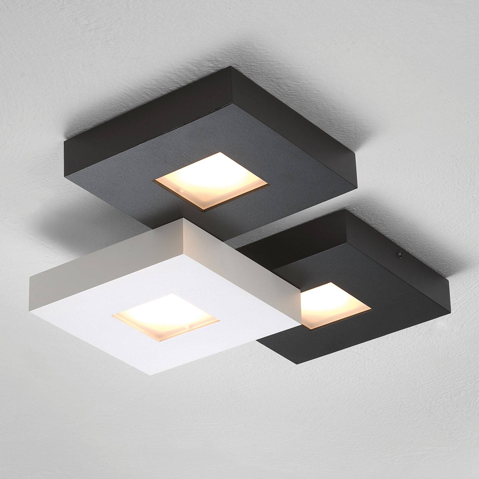 3-lamps LED-plafondlamp Cubus, zwart-wit