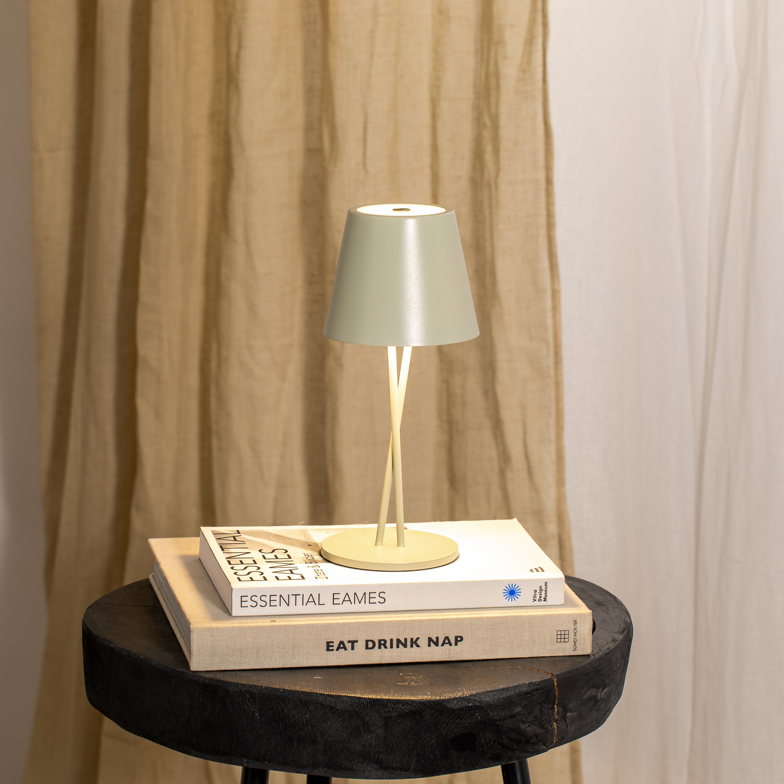 Lindby Lampada da tavolo ricaricabile a LED Janea CROSS, verde, metallo