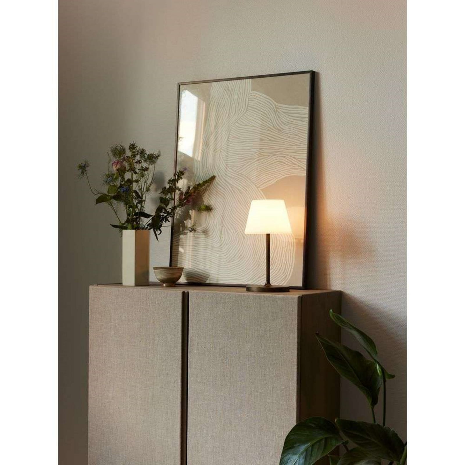 New Northern Bordlampe Antique Brass Halo Design - Stue - Aluminium