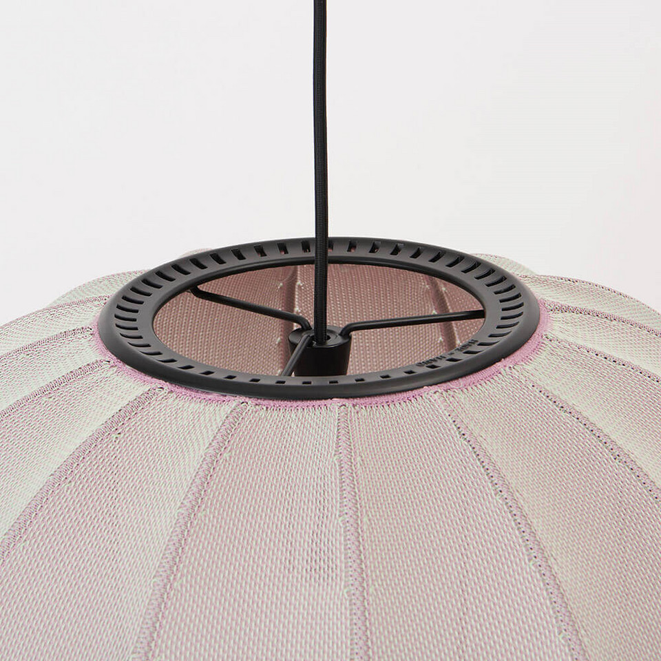 Made By Hand Knit-Wit 45 Round Taklampa, rosa / ljusröd från Made By Hand