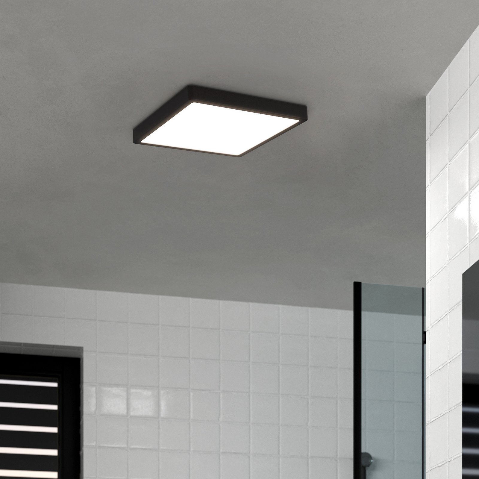 Taklampe Fueva 5 IP44 svart 3 000 K 28 x 28 cm