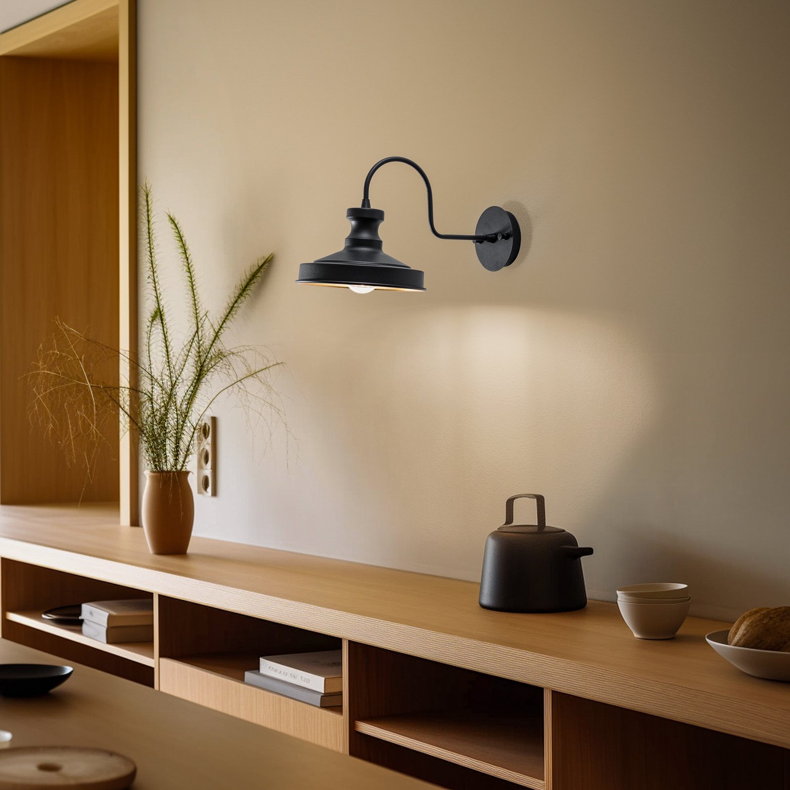 Berceste 182-A wall light black/gold