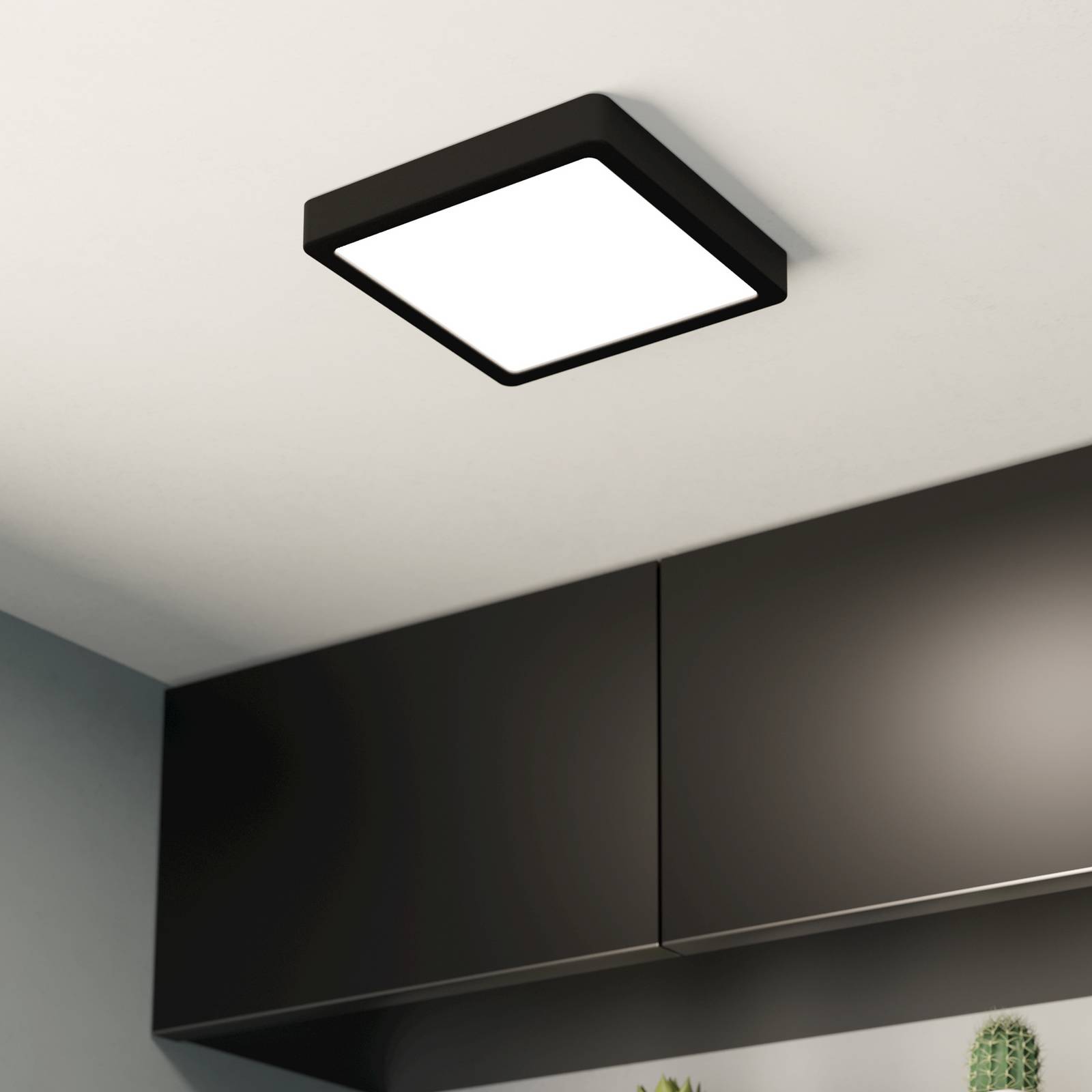 LED-Deckenlampe Fueva 5 IP44 3000K schwarz 21x21cm günstig online kaufen