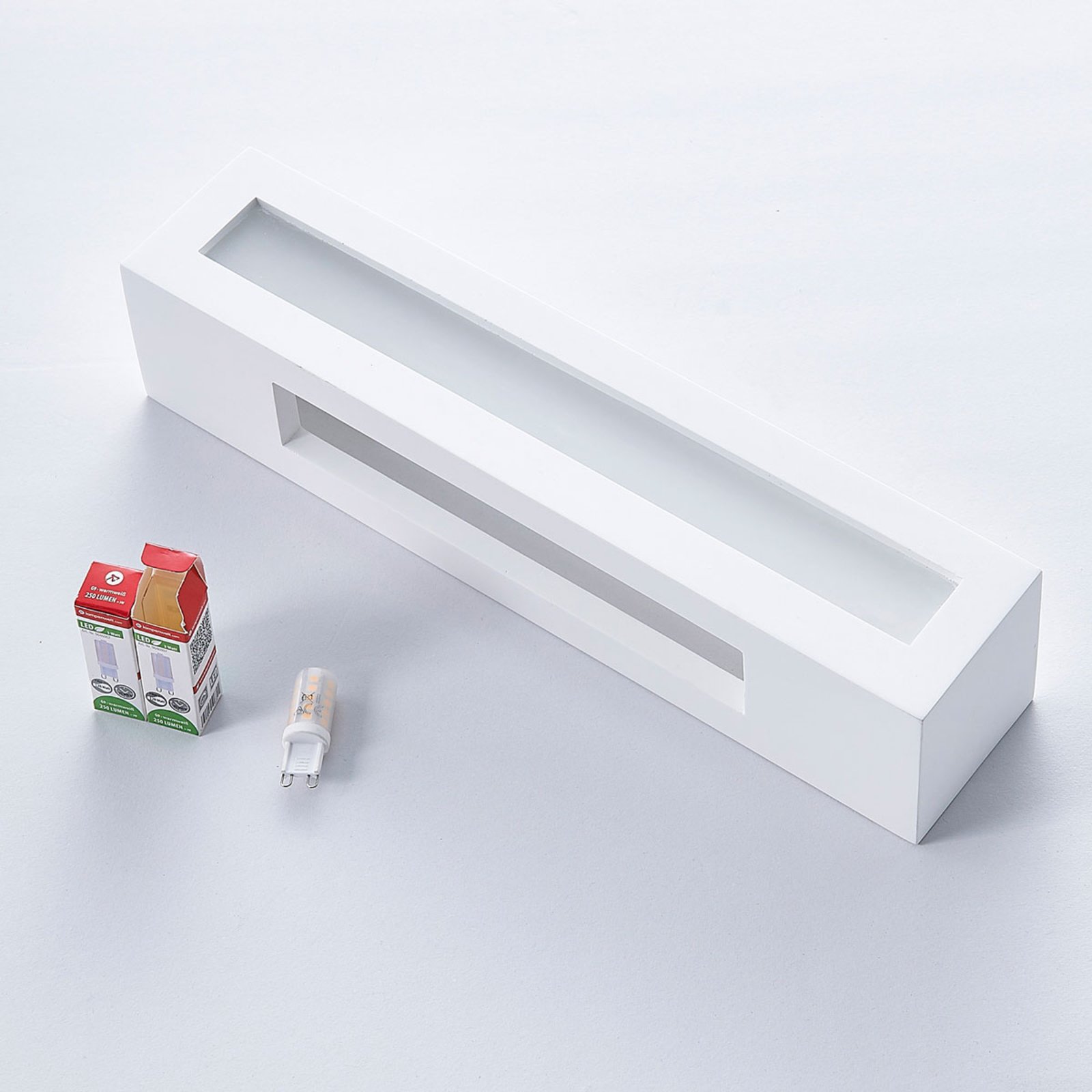 Tjada 35 Wall Lamp White - Lindby