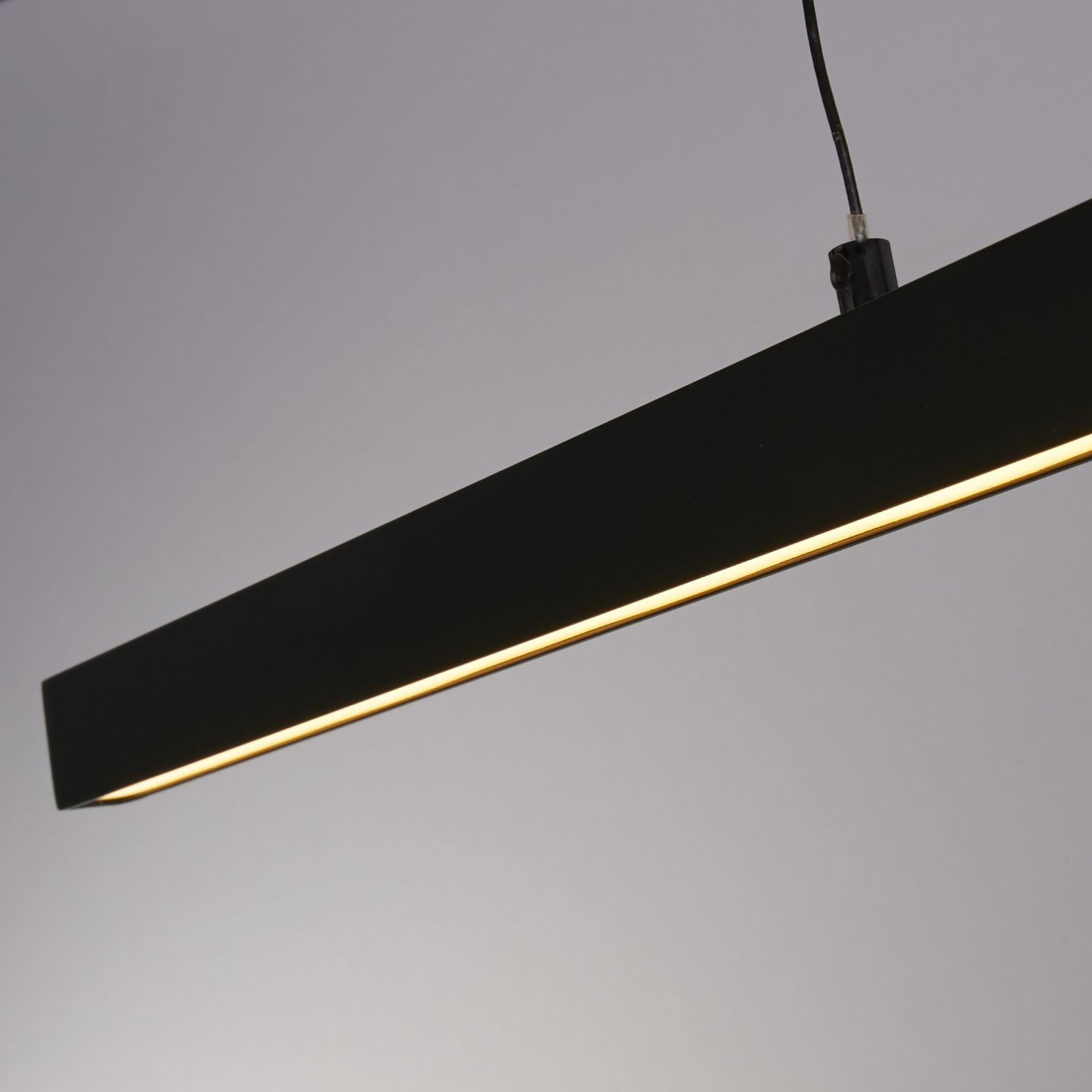 Lampada a sospensione Layla LED, lineare, nera, regolabile in altezza, CCT