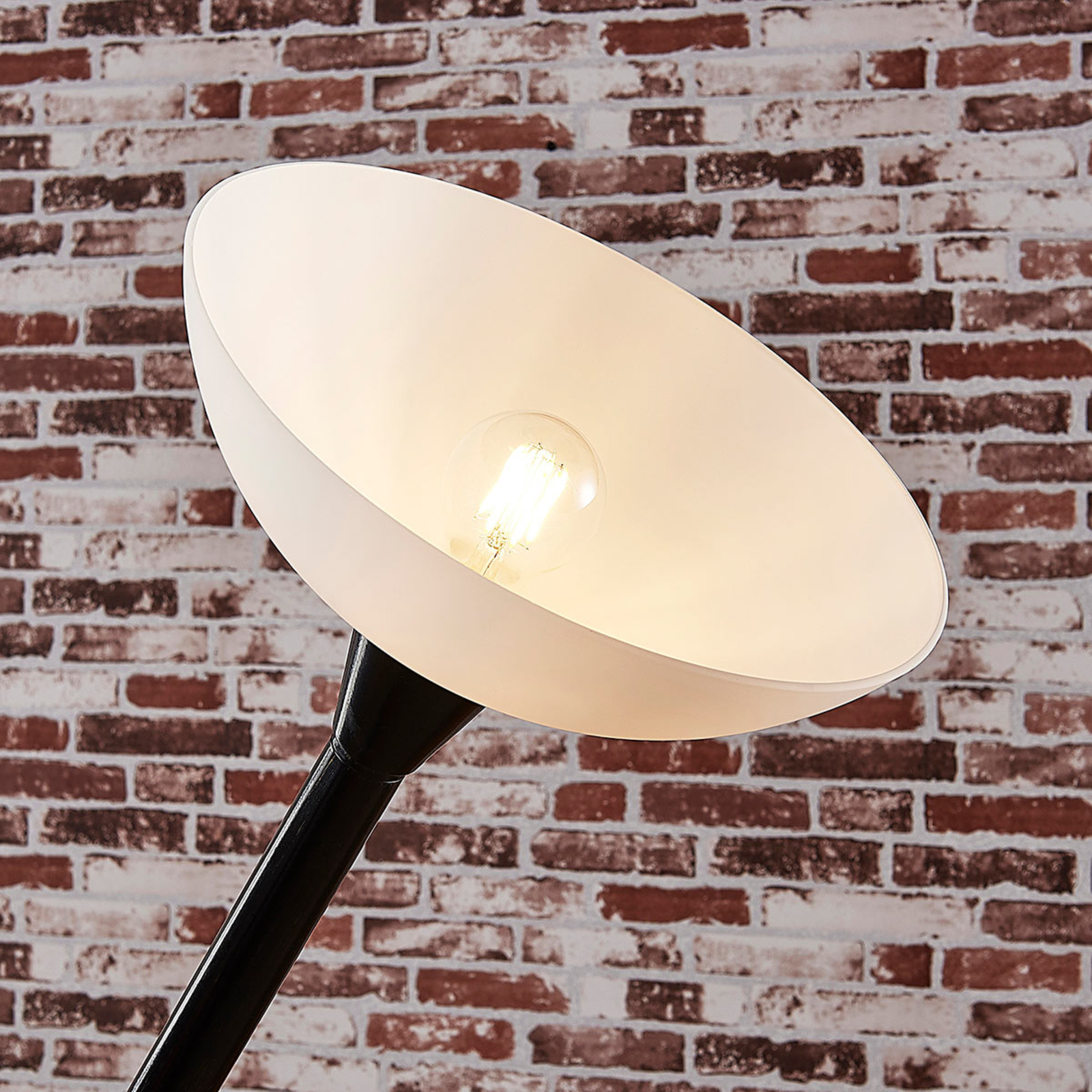 Stojaca lampa Ignacia sklenená starožitná čierna