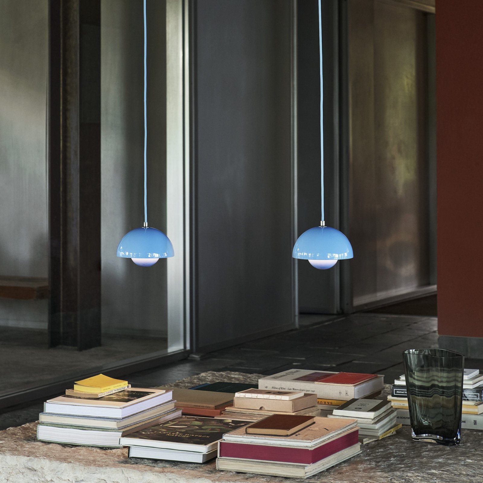 Flowerpot VP10 pendellampe lyseblå - &Tradition