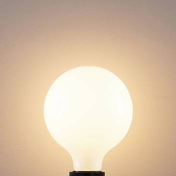 LED-Lampe E27 8W 2.700K G125 Globe, dimmbar, opal