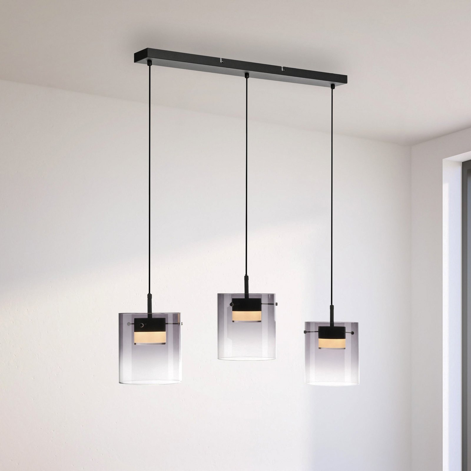 JUST LIGHT. LED hanglamp Elio, rookglas, 3-lamps, zwart