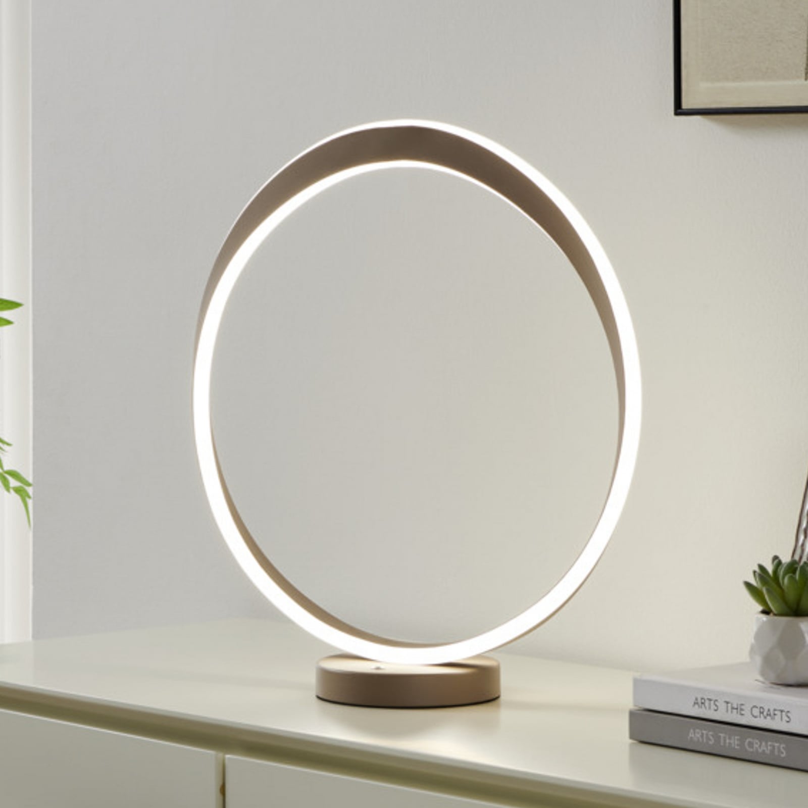 Lampe de table LED EGLO CAMEROTA, beige, hauteur 44 cm, CCT, à intensité Lampe de table LED EGLO CAMEROTA, beige, hauteur 44 cm, CCT, à intensité