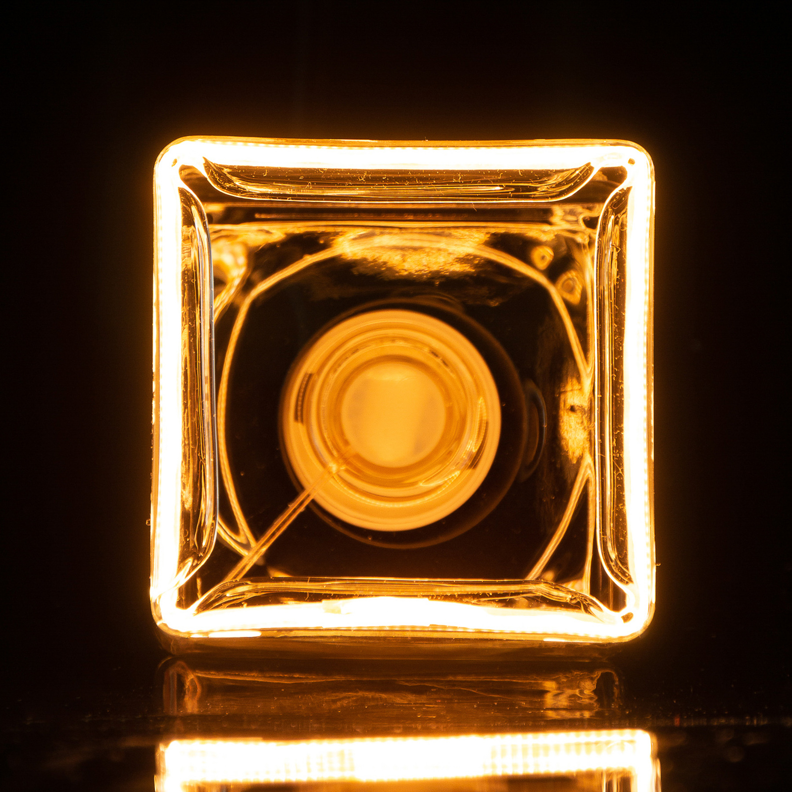 SEGULA LED floating cube 86 E27 4,5W teplá bílá