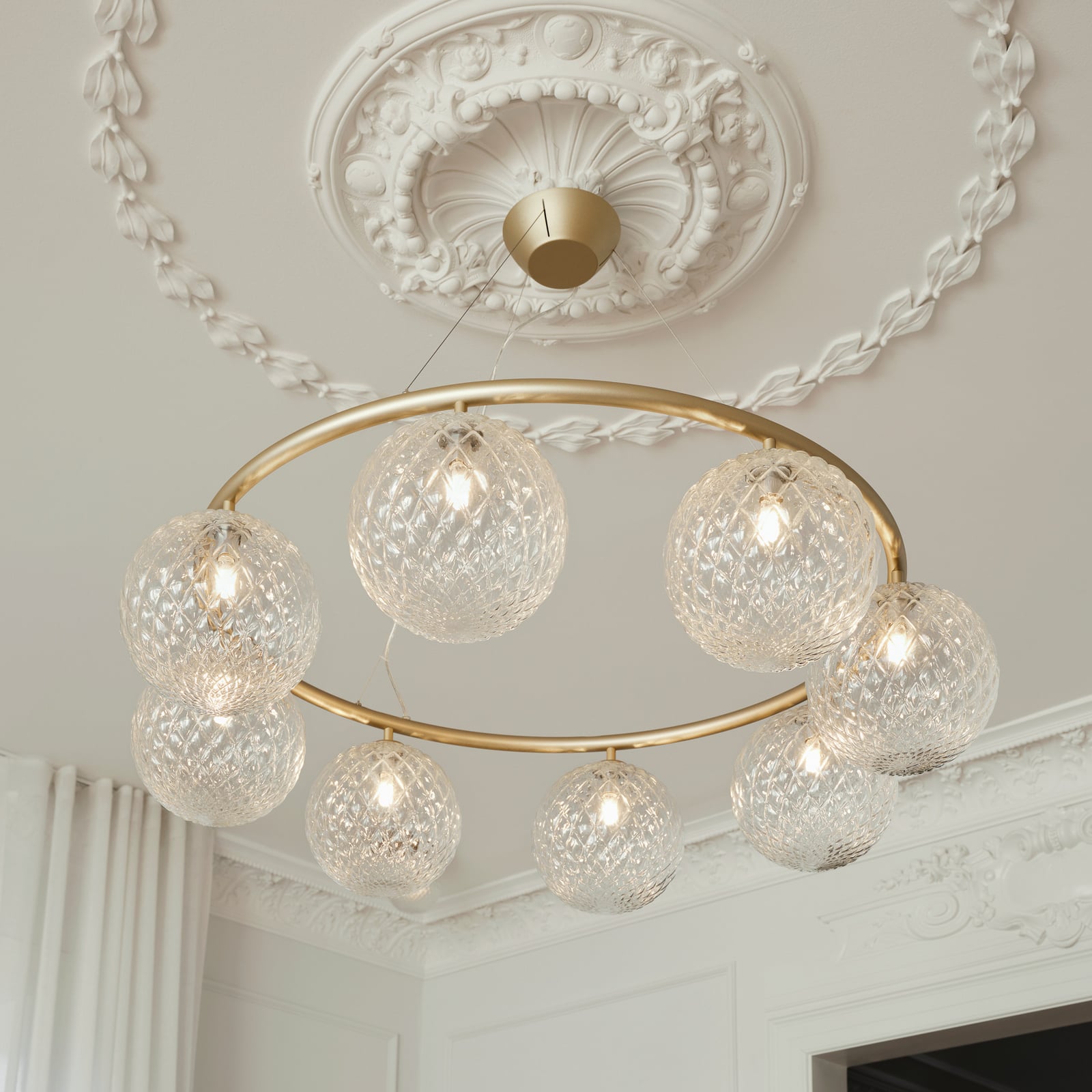 Miira 8 Circular Chandelier, brass/clear, Ø 100cm - Nuura Miira 8 Circular Chandelier, brass/clear, Ø 100cm - Nuura