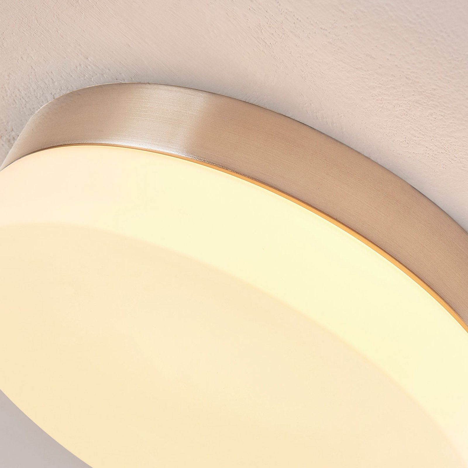 Amilia Plafondlamp Ø18 Opal/Nickel - Lindby