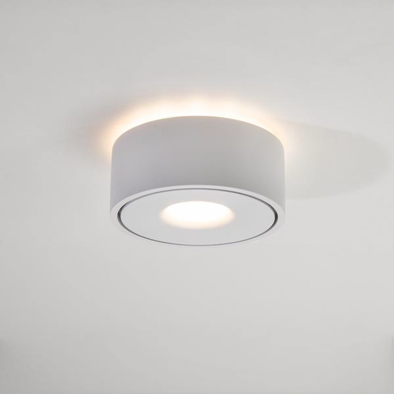BRUMBERG Indy LED ceiling light, RC, white