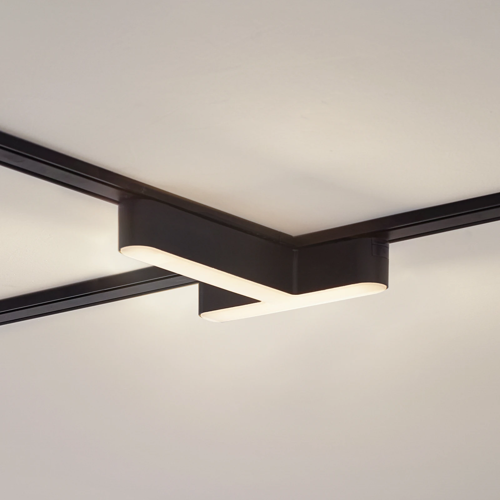 Luminaire Sur Rail Linaro Lindby - 4 Spots GU10 Orientables, Noir, Rail 1 Phase 2x1m, Variateur Inclus