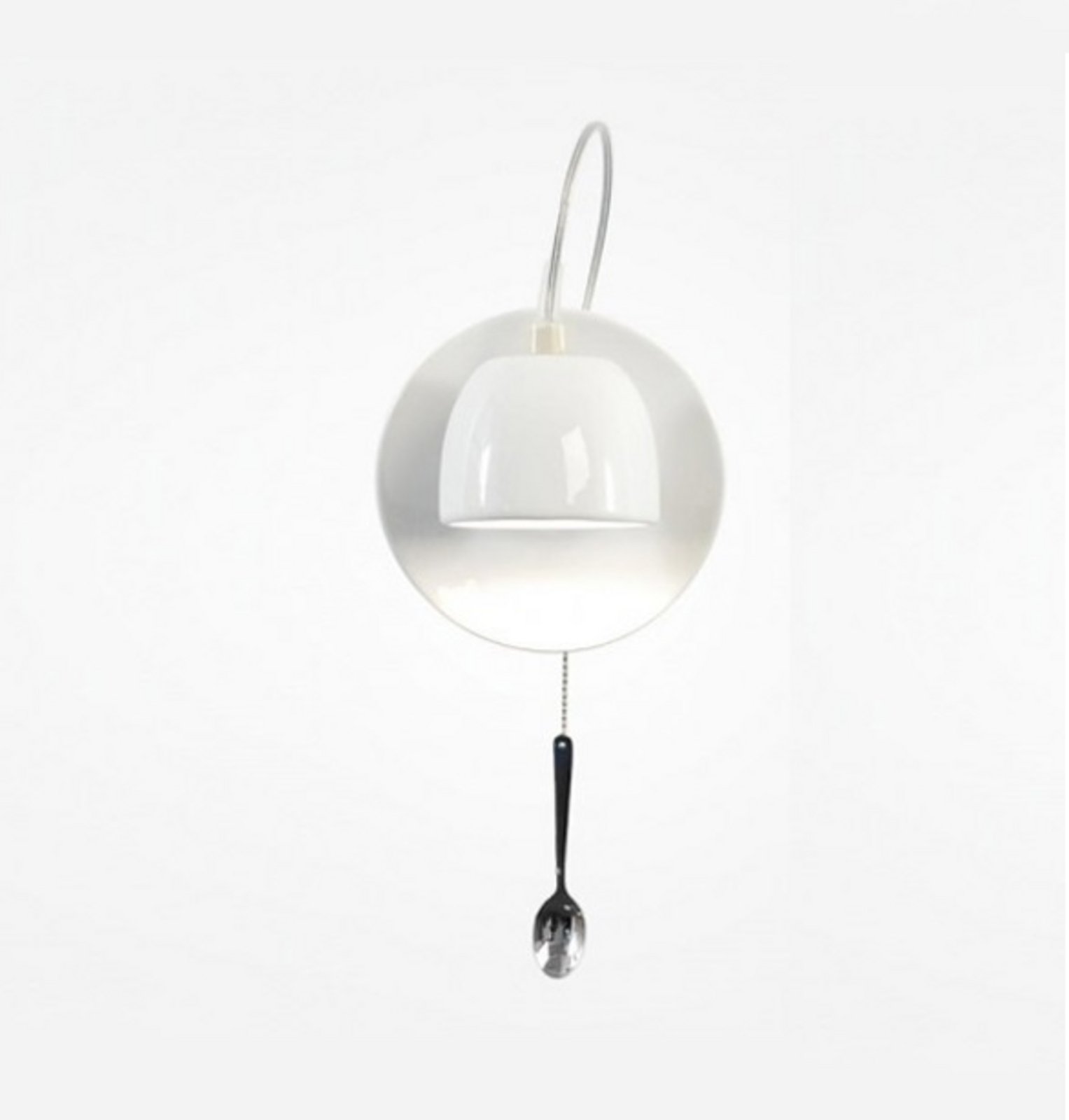 Ingo Maurer Light au Lait – seinävalaisin