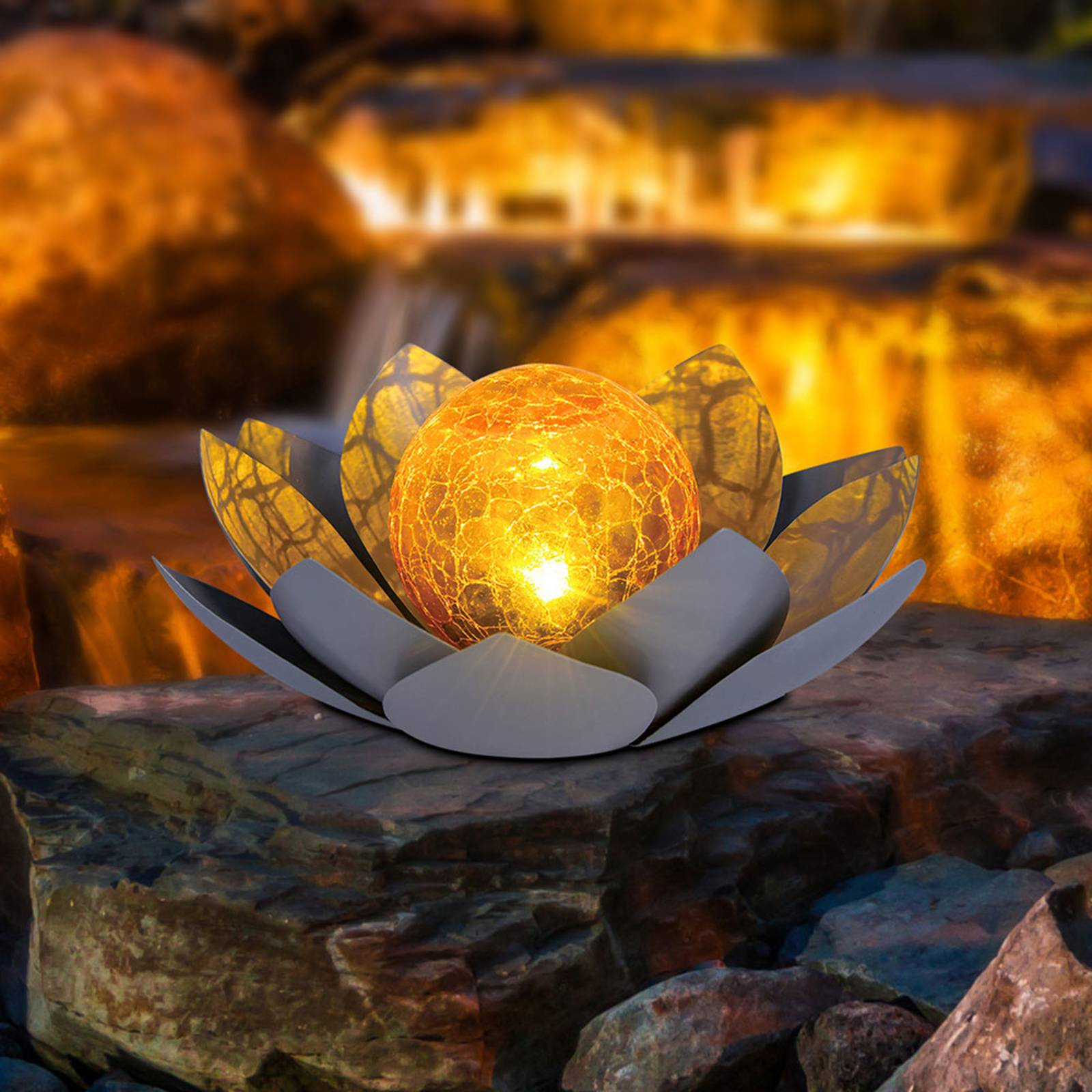 Lampa solarna LED 33532 wygląd lilii wodnej