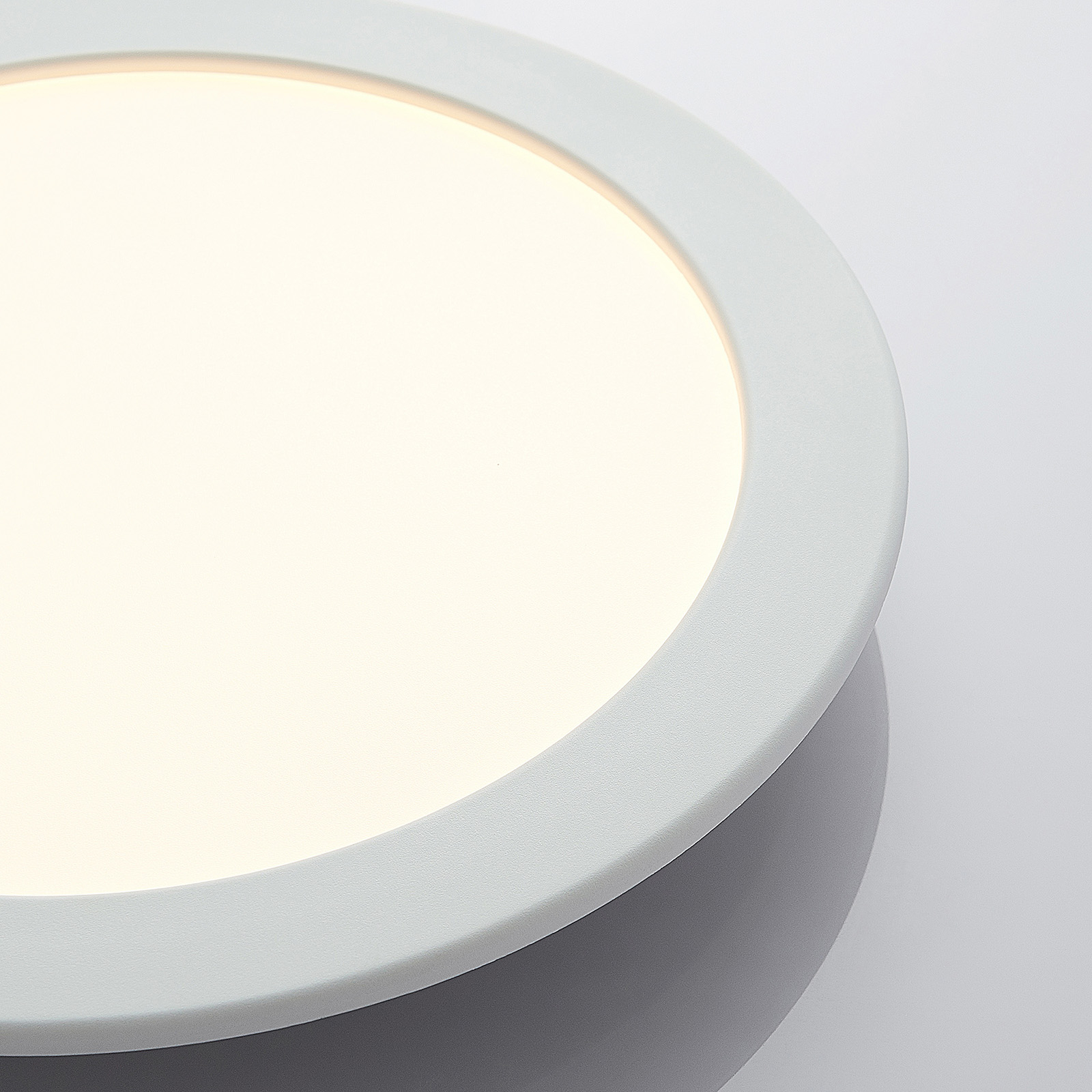 Joki LED downlight white 3,000 K round 24 cm